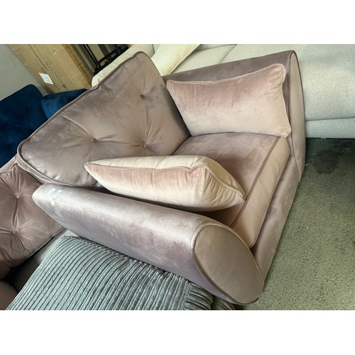 1463 - A lilac/pink Hoxton armchair