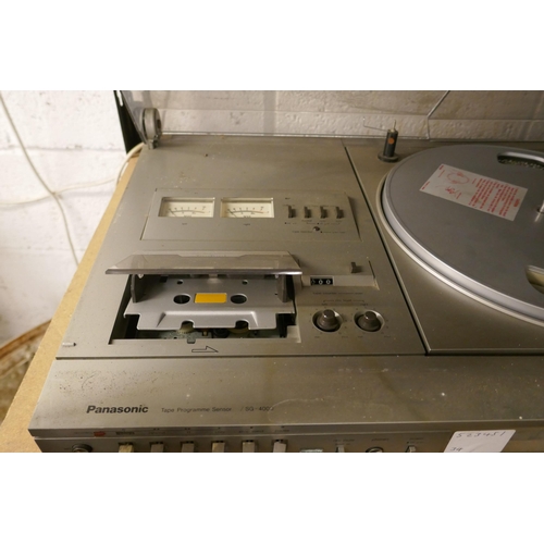 2131 - A Panasonic SG4000 tape programme sensor stereo music centre with tape deck and belt driven automati... 