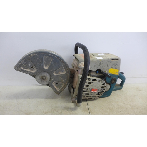 2005 - A Makita DPC6400 petrol stone cutting saw