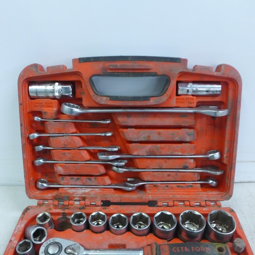 2014 - A Ceta Form socket set in case