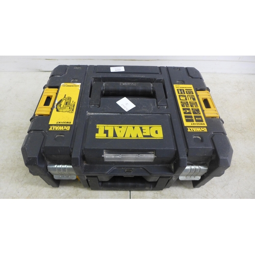 2020 - A Dewalt DE331KT jigsaw in case