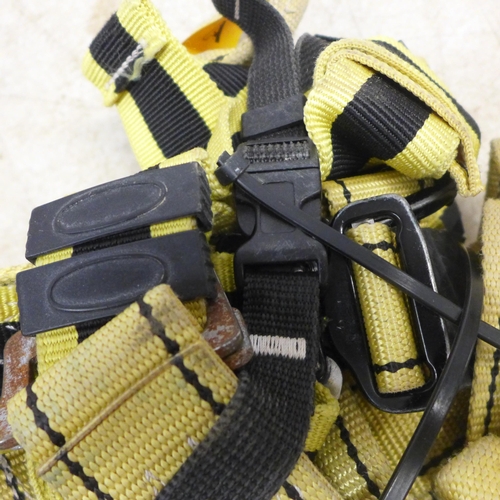 2037 - A 'Big Ben' safety harness