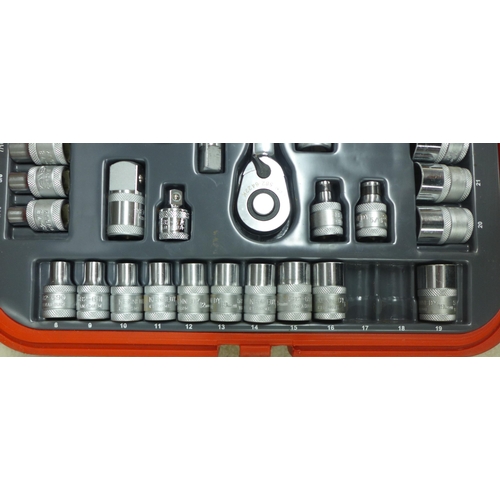 2044 - A Kennedy cased socket set (Incomplete)