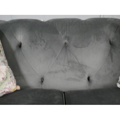 1404 - A charcoal velvet Chesterfield two seater sofa and loveseat, ex display RRP £1838