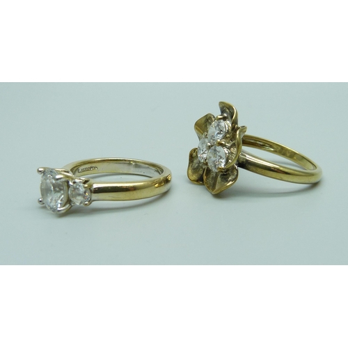 1032 - Two silver gilt rings set with diamond simulants, P and Q