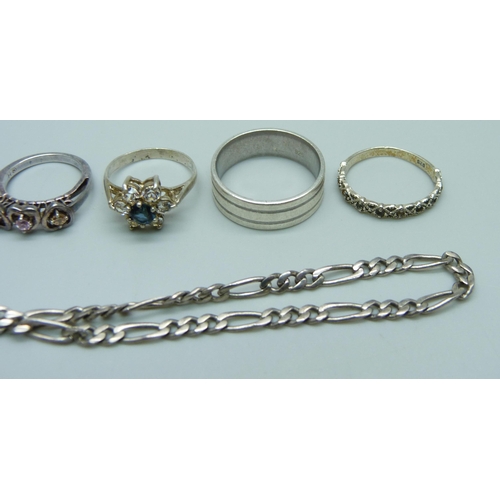 1076 - Four silver rings, a silver bracelet and a silver pendant