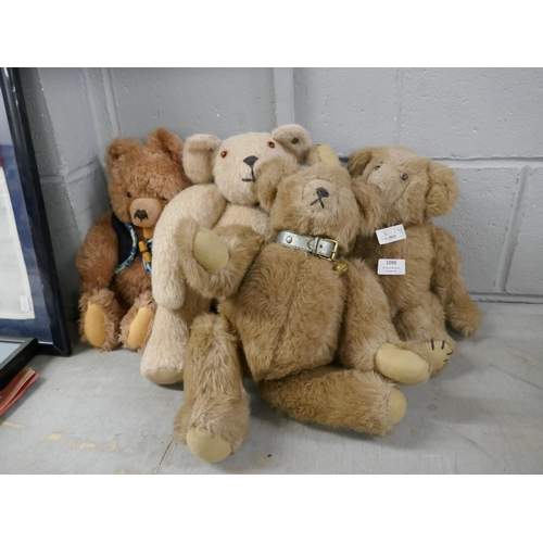 1096 - Four Teddy Bears including one with 