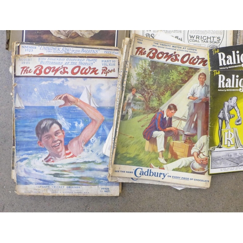 738 - Five The Raligram Raleigh Cycles journals, six The Connoisseur magazines, 1930s and seventeen The Bo... 