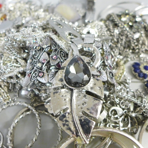 744 - A collection of silver tone jewellery