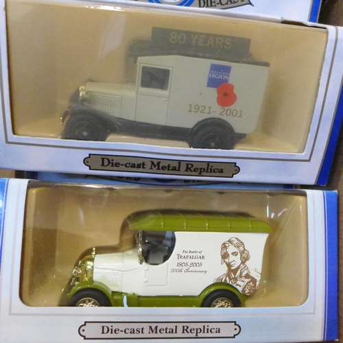 751 - Eight Oxford die-cast model vehicles and twenty loose Corgi and Days Gone model vehicles