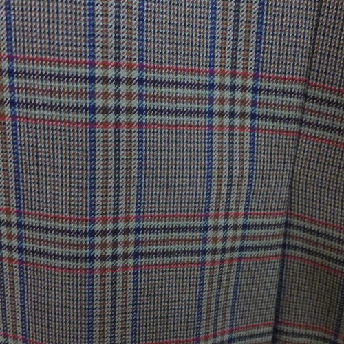 754 - A Daks gents 100% cashmere jacket, Prince of Wales check, size 42