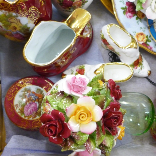 771 - A box of china including Royal Albert Old Country Roses, Limoges, etc. **PLEASE NOTE THIS LOT IS NOT... 