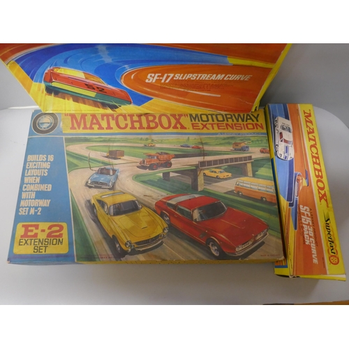 789 - Matchbox; E-2 Motorway Extension, SF-17 Slip Stream Curve and SF-15 30º Curve Pack, boxed