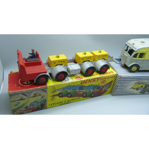 822 - Two Dinky Supertoys, 979 Racehorse Transport, one horse, and 936 Leyland 8-Wheeled Chassis, boxed