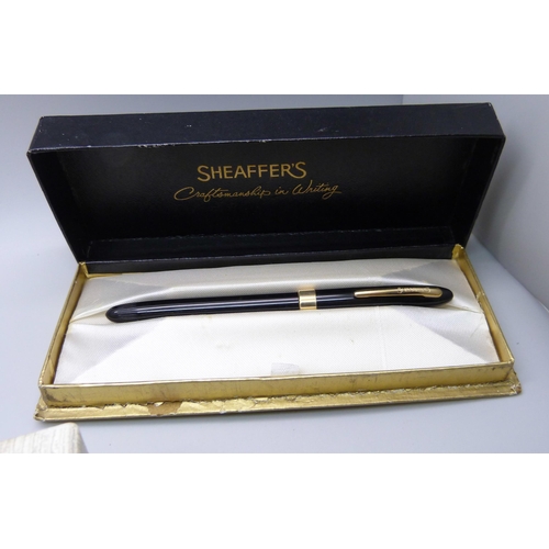 872 - Three boxed Sheaffer fountain pens, one with 14ct gold nib