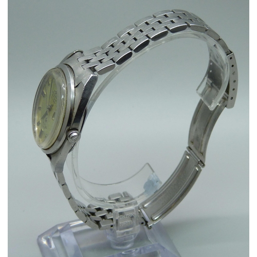 937 - A Technos Sky Light automatic 25 jewels wristwatch