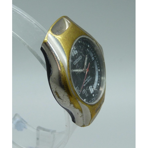 939 - A Seiko Kinetic Auto Relay wristwatch