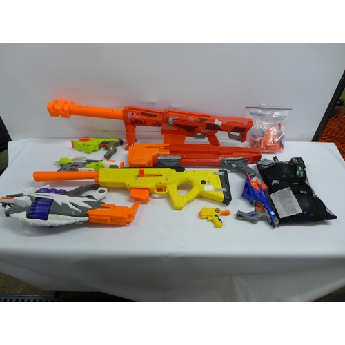 2364 - A large quantity of Nerf toys including Fortnite guns bullets and webbing