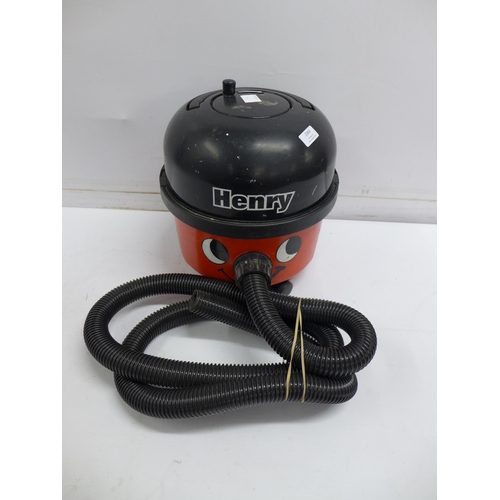 2366 - A numatic Henry style vacuum cleaner with pipe (No attachments)