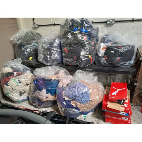 6274 - Large quantity of mixed clothing including Puma, English Laundry, etc. (327A-611) *This lot is subje... 