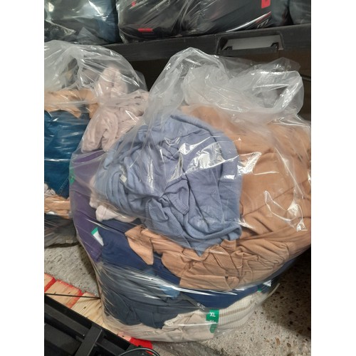 6274 - Large quantity of mixed clothing including Puma, English Laundry, etc. (327A-611) *This lot is subje... 