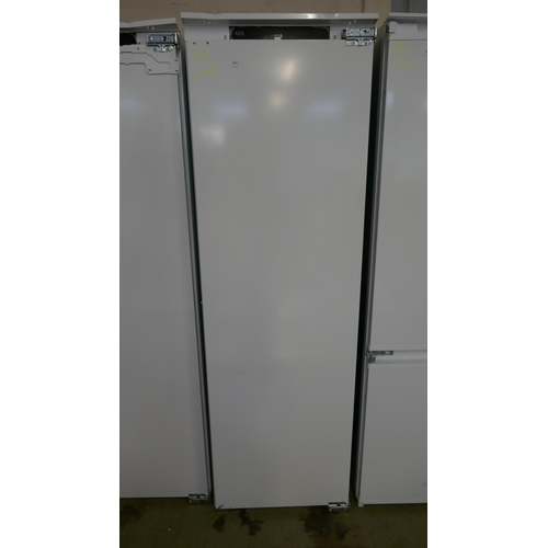 4005 - AEG Integrated Tower Fridge H1769xW556xD549  - model no -SKE818E1DC (554-43)   * This lot is subject... 