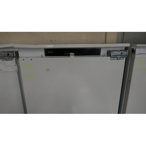 4005 - AEG Integrated Tower Fridge H1769xW556xD549  - model no -SKE818E1DC (554-43)   * This lot is subject... 