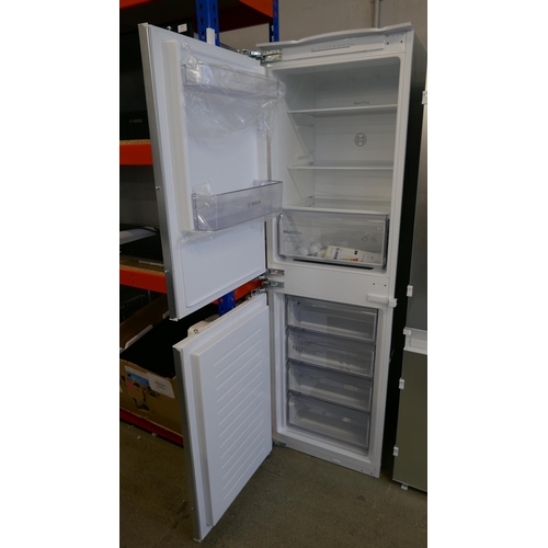 4057 - Bosch 50/50 Fridge Freezer - Frost Free H1772xW541xD548  - model no -KIN85NFF0G (554-70)   * This lo... 