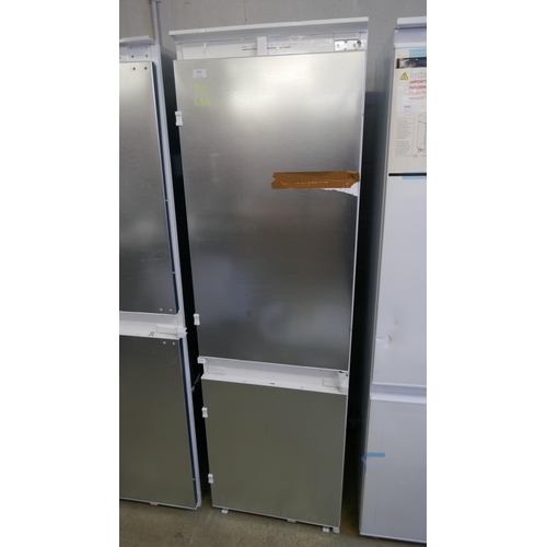 4058 - Bosch  70/30 Fridge Freezer - Frost Free H1772xW541xD548 - model no -KIN86NSE0G (554-60)   * This lo... 