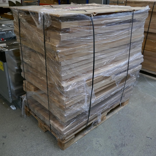 4088 - Pallet Of Solid Oak Off Cuts ( Various cuts/size)  (554-65)   * This lot is subject to vat