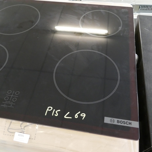 4094 - Bosch Ceramic 4 Zone Hob H45xW592xD522  - model no -PKE61RAA8B (554-69)   * This lot is subject to v... 