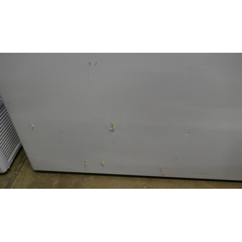 4100 - Beko 360L Chest Freezer - Model C-400- HC ( Cosmetic Damaged/ Used)  (554-13)   * This lot is subjec... 