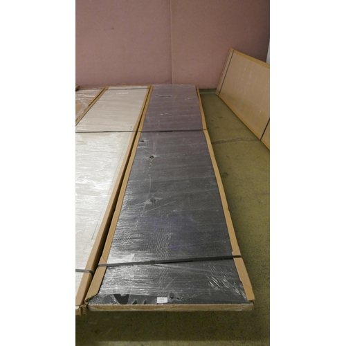 4134 - Black/White Sparkle Worktop ( Approx 3m) (552-157) *This lot is subject to VAT