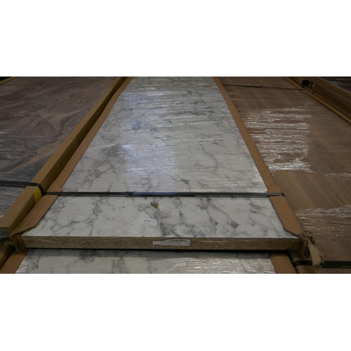 4145 - White Marble Effect Worktop (Approx 3M)(552-172) *This lot is subject to VAT