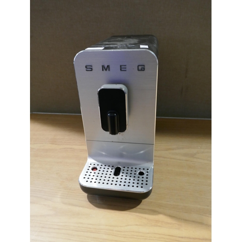 6015 - Smeg Bean To Cup Coffee    - This Lot Requires A Uk Adaptor, Original Rrp £785.08 + Vat(331-4)   * T... 