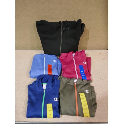 6040 - Pallet Of Mixed Clothing Including Childs Champion Hoodies Etc. (328-601) *This lot is subject to Va... 