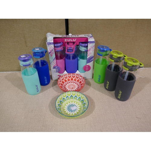 6065 - Stoneware Bowls, 8x Mixed ZULU Kids Water Bottles  (329-267,338,339,340)   * This lot is subject to ... 