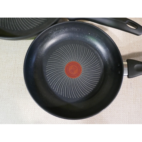 6080 - Tefal Induction Cookware Set  (329-262)   * This lot is subject to vat