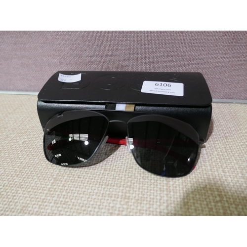 6106 - Hugo Boss Mens Clam Sunglasses with case  (329-326)   * This lot is subject to vat