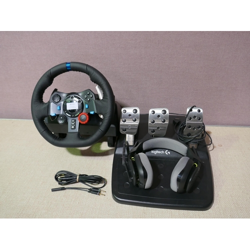 6111 - Logitech G29 Steering Wheel and Pedals  (Ps5/Ps4 & PC) Original RRP £199.99 + vat (328-158)* This lo... 