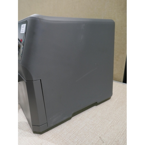 6220 - Sur La Table Air Fryer (328-169)* This lot is subject to vat