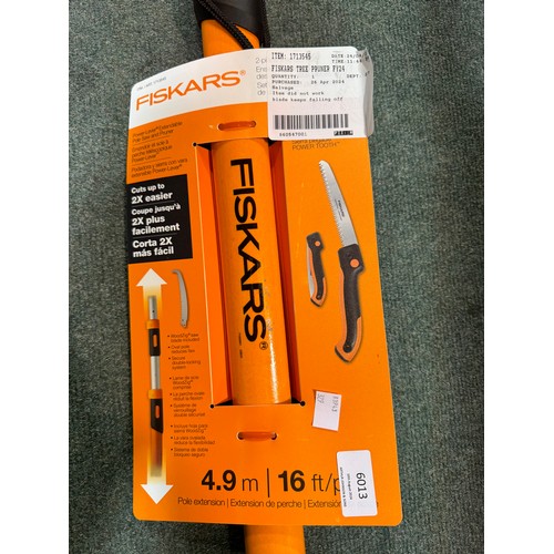 6013 - Fiskars Tree Pruner  (329-122)   * This lot is subject to vat