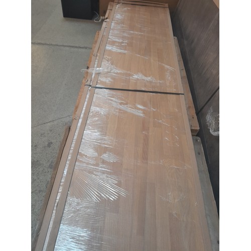 4156 - Light Oak Block  Effect Worktop ( Approx 3M)(552-802) *This lot is subject to VAT