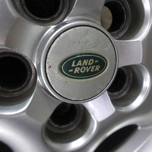 2026 - 5 Land Rover wheels and a bag of wheel nuts