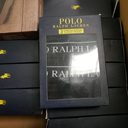 6305 - Small Pallet of mixed clothing inc Ralph Lauren, Jack Wills, Etc (321-600) *This lot is subject to V... 