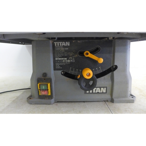 2001 - A Titan TTB763TAS, 230-240V table saw