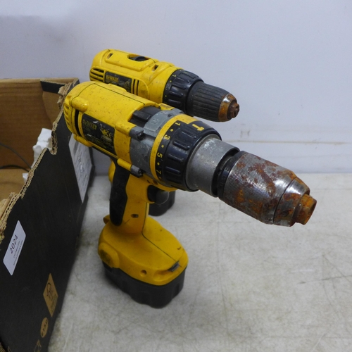 2024 - A quantity of power tools including a DeWalt DC984 cordless drill, a DeWalt 728 cordless drill, a Bo... 