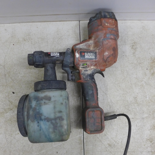 2039 - A Black and Decker HVLP200 Type 1, 230V sprayer