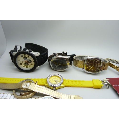 1031 - A collection of lady's and gentleman's wristwatches