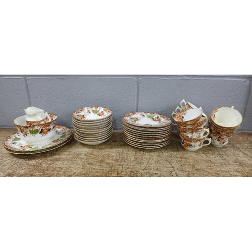 1038 - An Edwardian tea set **PLEASE NOTE THIS LOT IS NOT ELIGIBLE FOR IN-HOUSE POSTING AND PACKING**